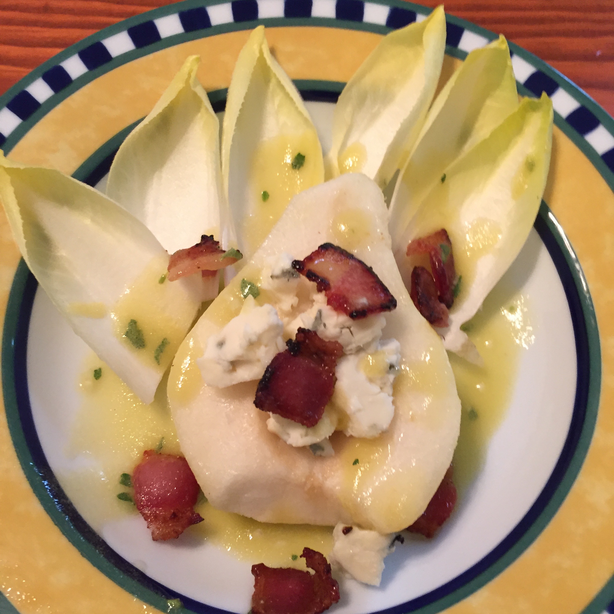 Endive, Pear &amp; Blue Cheese Salad – Impromptu Friday Nights